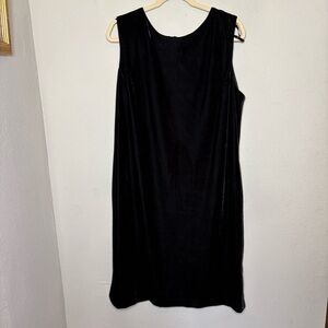 Elegant Black Sleeveless Velvet Shift Dress Size 18